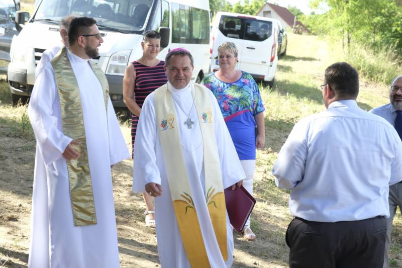 2021.06.30_Gödre felújított kálvária (20).JPG